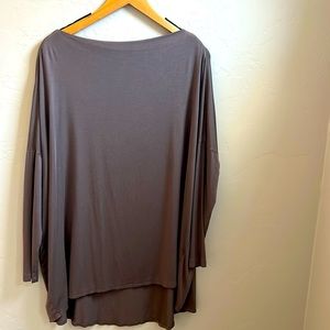 Bryn walker boat neck micro modal raglan sleeve tunic top in size XS